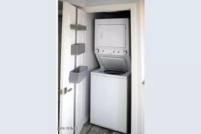 3141 N 37th Street #Apt 14, Phoenix, AZ 85018 - Photo 11