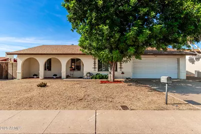 10608 N 32nd Drive, Phoenix, AZ 85029 - Photo 1