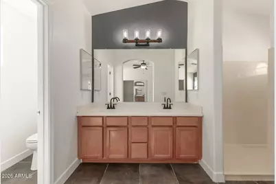 1817 E Donner Drive, Phoenix, AZ 85042 - Photo 17