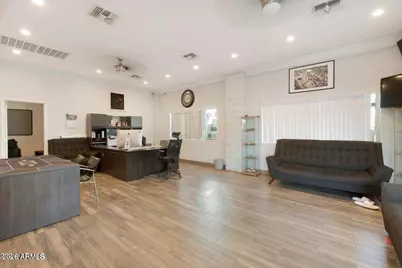 507 E Broadway Road, Phoenix, AZ 85040 - Photo 3