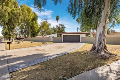 517 W Coral Gables Drive, Phoenix, AZ 85023 - Photo 3