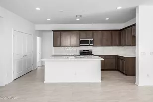 46865 W Crescent Moon Dr, Maricopa, AZ 85139 - Photo 9