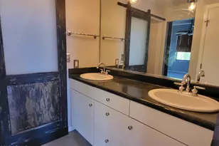 914 E Osborn Rd, Phoenix, AZ 85014 - Photo 27