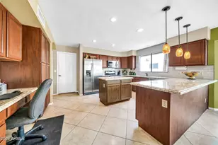 19017 N 96th Ave, Peoria, AZ 85382 - Photo 17