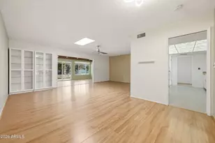 10604 W Saratoga Cir, Sun City, AZ 85351 - Photo 3