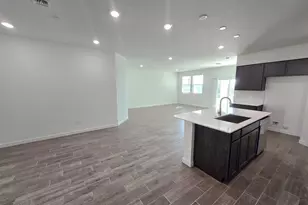 12555 W Chase Ln, Avondale, AZ 85323 - Photo 5