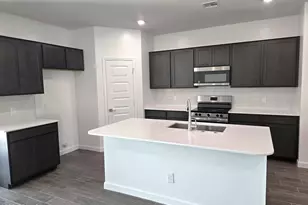 12555 W Chase Ln, Avondale, AZ 85323 - Photo 9