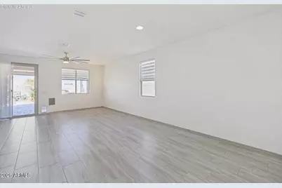 17452 W Spring Drive, Goodyear, AZ 85338 - Photo 9