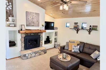 2644 Lodge Loop, Overgaard, AZ 85933 - Photo 9