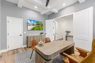 2727 E Turney Ave, Phoenix, AZ 85016 - Photo 9