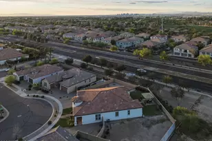 3130 E Valencia Dr, Phoenix, AZ 85042 - Photo 9