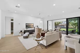 6818 N 13th St, Phoenix, AZ 85014 - Photo 9