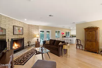 221 W Butler Drive, Phoenix, AZ 85021 - Photo 13