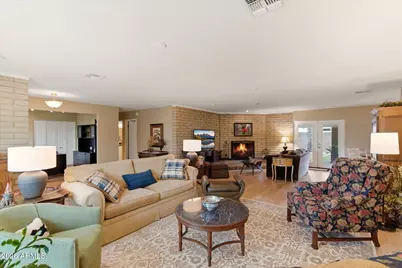 221 W Butler Drive, Phoenix, AZ 85021 - Photo 7