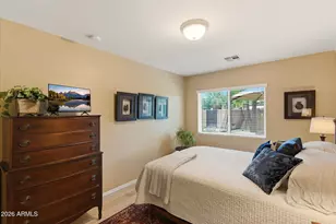 221 W Butler Dr, Phoenix, AZ 85021 - Photo 25