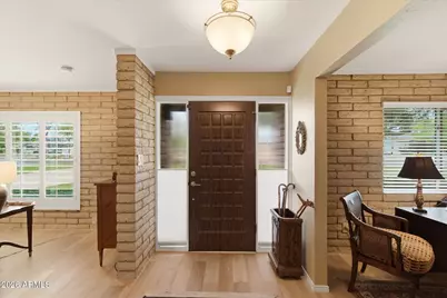 221 W Butler Drive, Phoenix, AZ 85021 - Photo 5