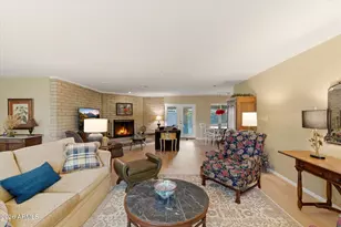 221 W Butler Dr, Phoenix, AZ 85021 - Photo 11