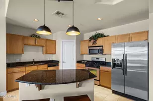 945 E Playa Del Norte Dr, Tempe, AZ 85288 - Photo 7