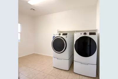 3643 E Meadow Lark Way, San Tan Valley, AZ 85140 - Photo 13