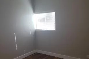 301 W Medlock Dr, Phoenix, AZ 85013 - Photo 11