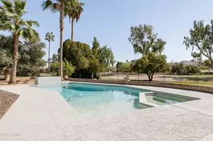 813 W Gleneagles Dr, Phoenix, AZ 85023 - Photo 37