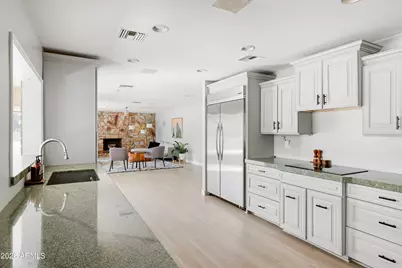 813 W Gleneagles Drive, Phoenix, AZ 85023 - Photo 25