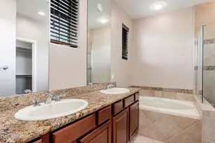 3935 E Rough Rider Rd, Phoenix, AZ 85050 - Photo 15