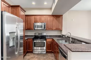 3935 E Rough Rider Rd, Phoenix, AZ 85050 - Photo 9