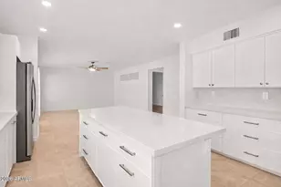 9012 E Sutton Dr, Scottsdale, AZ 85260 - Photo 5