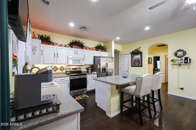 12556 W Flower Street, Avondale, AZ 85392 - Photo 7