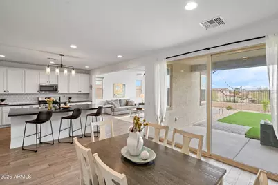 17834 W Thistle Landing Drive, Goodyear, AZ 85338 - Photo 9