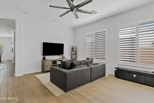 2562 E Clark Dr, Gilbert, AZ 85297 - Photo 25