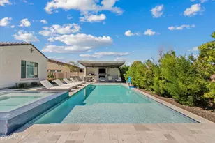 2562 E Clark Dr, Gilbert, AZ 85297 - Photo 41