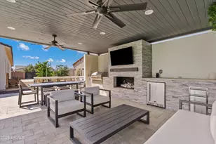 2562 E Clark Dr, Gilbert, AZ 85297 - Photo 37