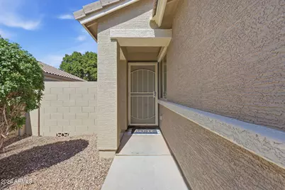 18374 W Surprise Farms Loop N, Surprise, AZ 85388 - Photo 13