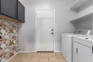 10683 N 70th Ave, Peoria, AZ 85345 - Photo 17