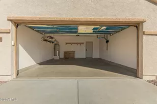 10683 N 70th Ave, Peoria, AZ 85345 - Photo 21