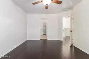 10683 N 70th Ave, Peoria, AZ 85345 - Photo 11