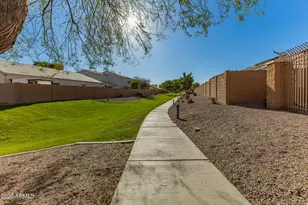 10683 N 70th Ave, Peoria, AZ 85345 - Photo 31