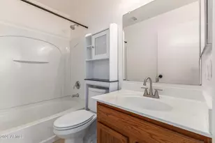 10683 N 70th Ave, Peoria, AZ 85345 - Photo 15