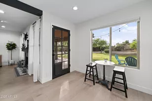 6402 E Beverly Ln, Scottsdale, AZ 85254 - Photo 9