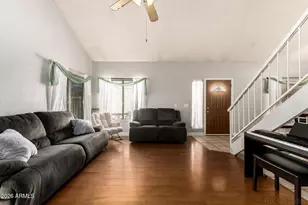 842 E Manor Dr, Chandler, AZ 85225 - Photo 9