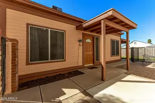 842 E Manor Dr, Chandler, AZ 85225 - Photo 7