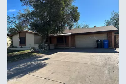 7949 W Montecito Avenue, Phoenix, AZ 85033 - Photo 1