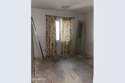 7949 W Montecito Avenue, Phoenix, AZ 85033 - Photo 11