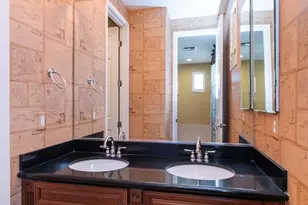 747 E Charlevoix Ave, Gilbert, AZ 85297 - Photo 35