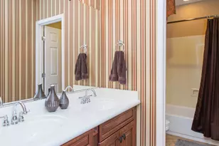 747 E Charlevoix Ave, Gilbert, AZ 85297 - Photo 79