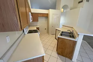 837 E Glenmere Dr, Chandler, AZ 85225 - Photo 5