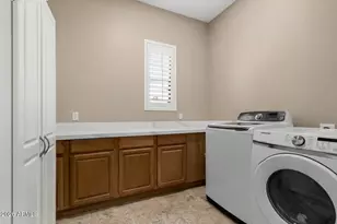 4217 E Edgemont Ave, Phoenix, AZ 85008 - Photo 23