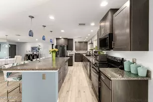 417 E Beck Ln, Phoenix, AZ 85022 - Photo 17